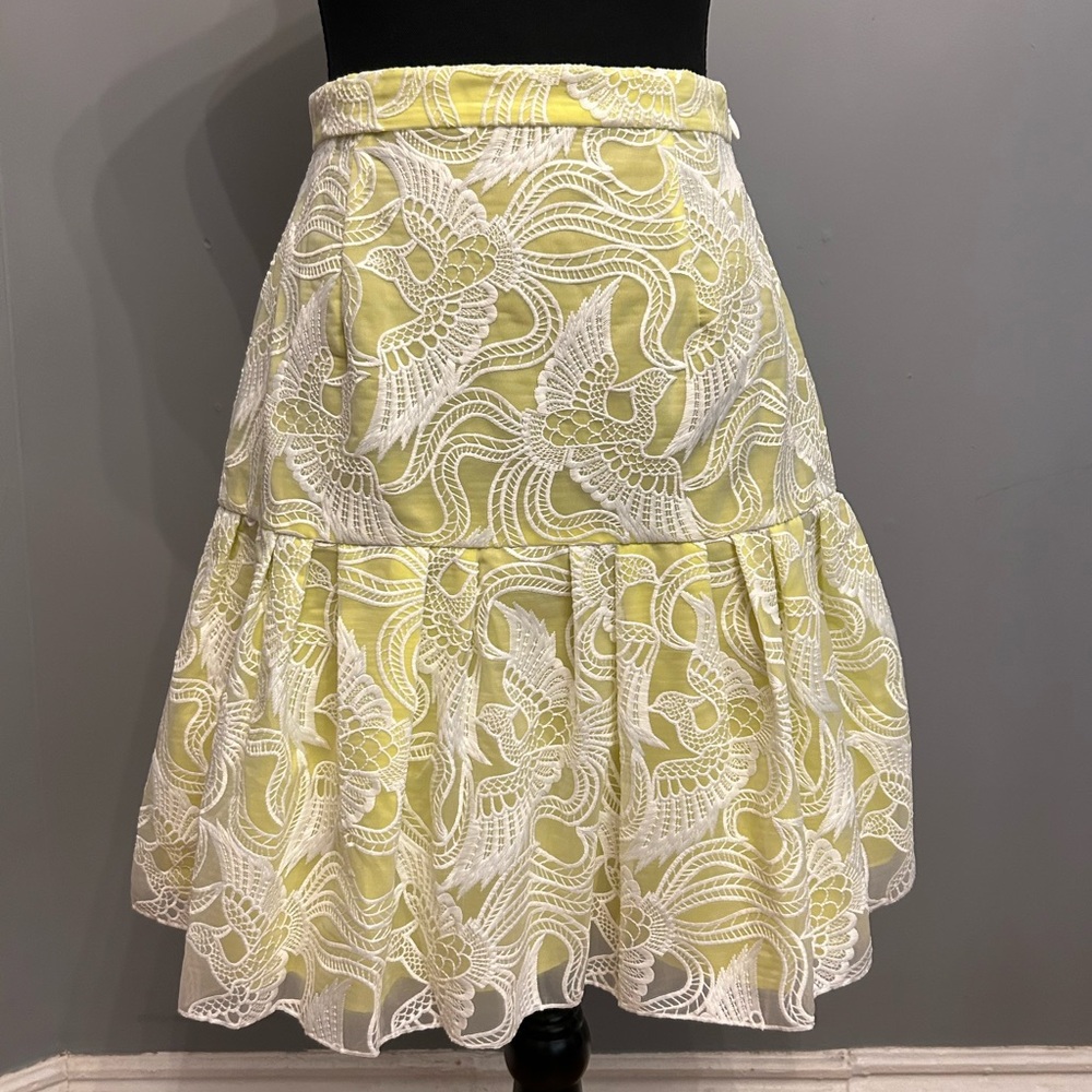 BNWT Kenzo White and Yellow Embroidered Fit and Flare Midi Skirt, size US2